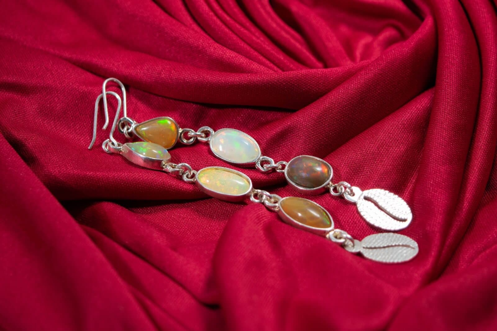 Anne Silver jewelry detail