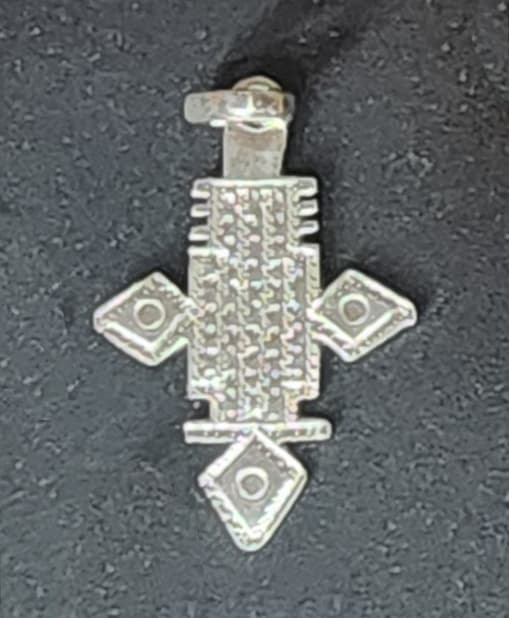 Axum Cross 04 - Image 1